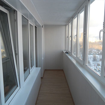 отделка балкона панелями пвх вид